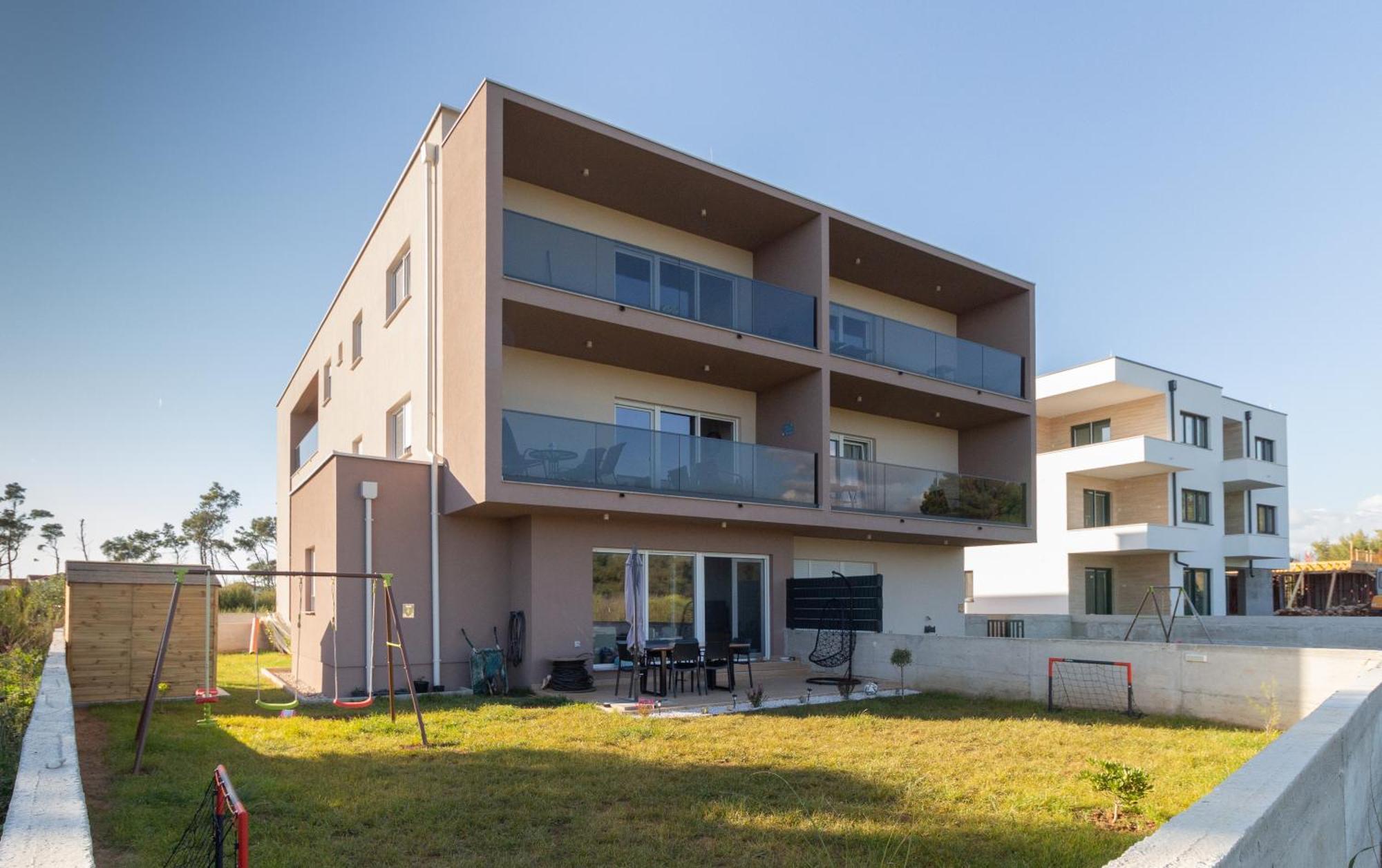 Modern And Spacious Apartment Helena Near The Beach Privlaka  Luaran gambar