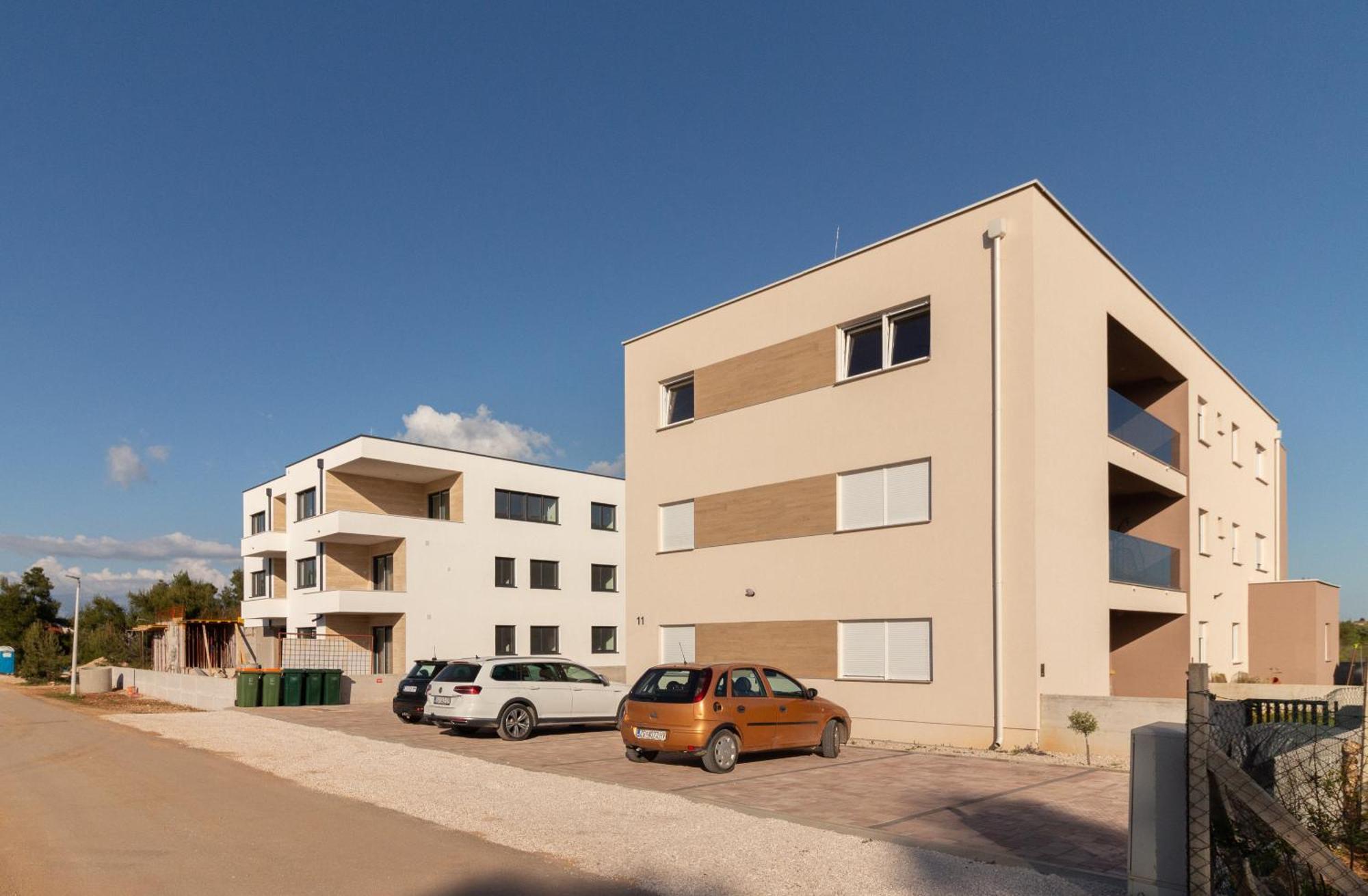 Modern And Spacious Apartment Helena Near The Beach Privlaka  Luaran gambar